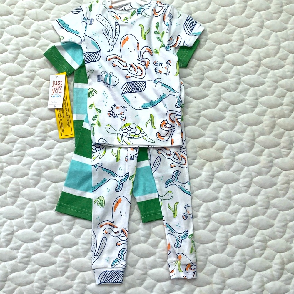 New with tags Pj set by carters
